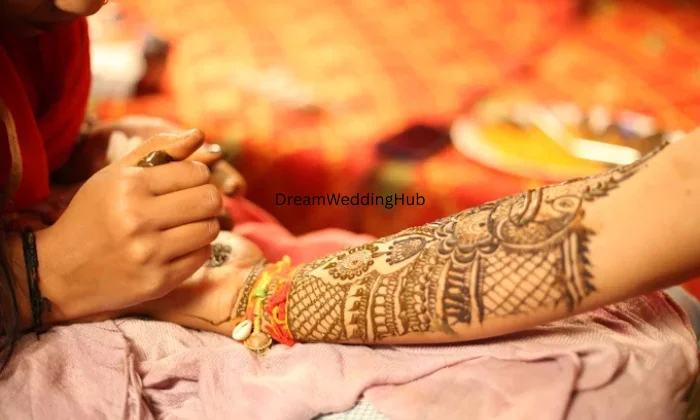 Mehndi  artistica  neha